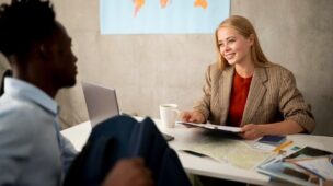 Saiba a importância do inglês para negócios na sua carreira.