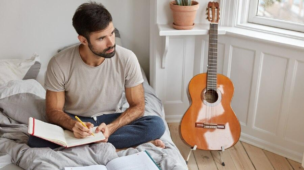 Descubra a importância do inglês para músicos e compositores. | Foto: Freepik.