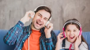 Criar sua própria playlist de estudo é uma ótima maneira de personalizar seu aprendizado. | Foto: Freepik.