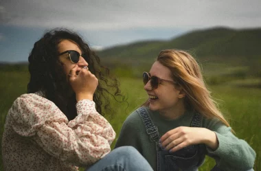 Conversação em Inglês com Queen: Qual a importância de conhecer sotaques diferentes?