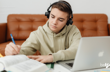 Como entender letras de música sem traduzir palavra por palavra