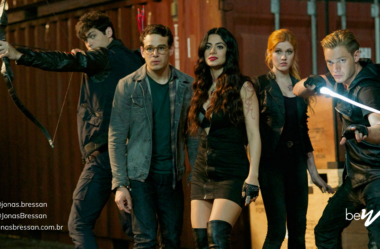 Você sabe o que significa “Shadowhunters”? Entenda o termo e aprenda inglês com a série