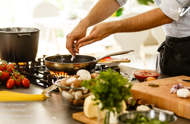 “Let him cook”: o que cozinhar tem a ver com deixar alguém continuar falando?